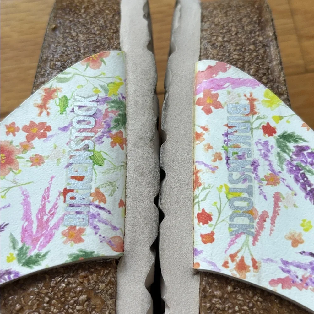 Birkenstock Gizeh Floral Sandals Vegan Leather Size EU 40 9 Women’s Shoes Sz 8.5 - Picture 4 of 8